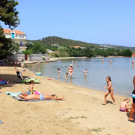 Triple 8223e 3* Pašman