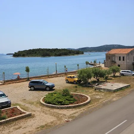 Maison d'hôtes Triple 8223e