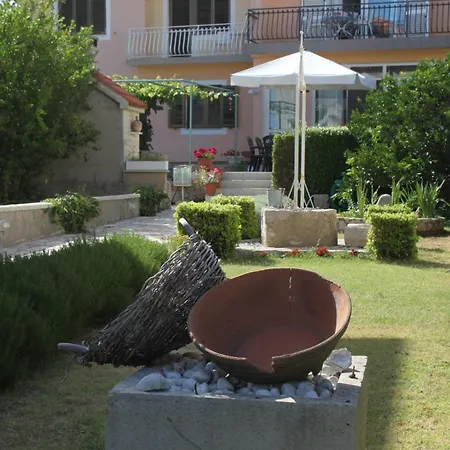 Triple 8223e Maison d'hôtes